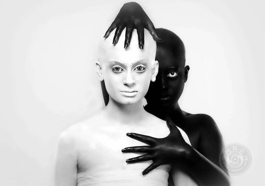 中国摄影网获29个奖项,2025年俄罗斯第3届大欧亚四地巡回摄影展(单色组)获奖公布